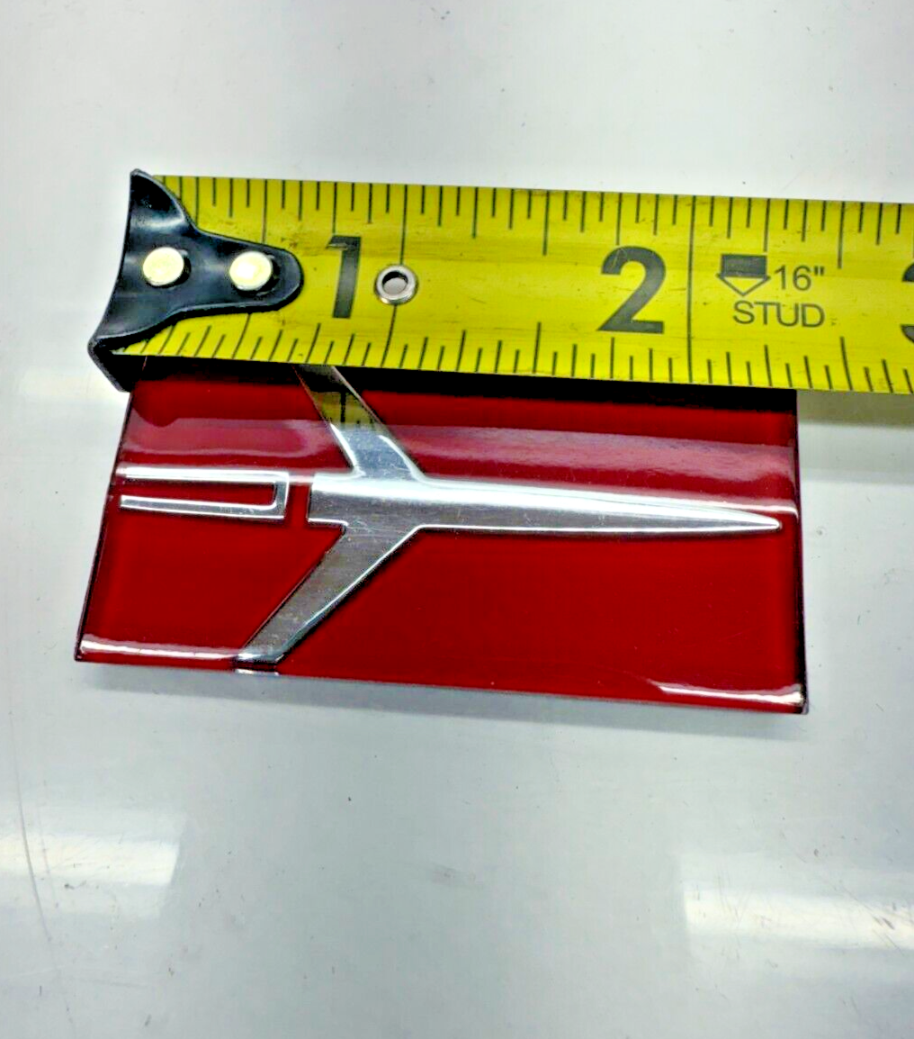 (1) NOS 1984 - 1986 OLDS FIRENZA Header Panel EMBLEM INSERT GM 22523224 84 85 86