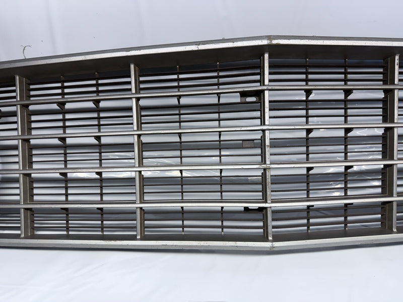 OEM 1973 - 1974 Ford Torino (BASE) Ranchero Grille D3OB-8150-AA 73 74 U5B-2
