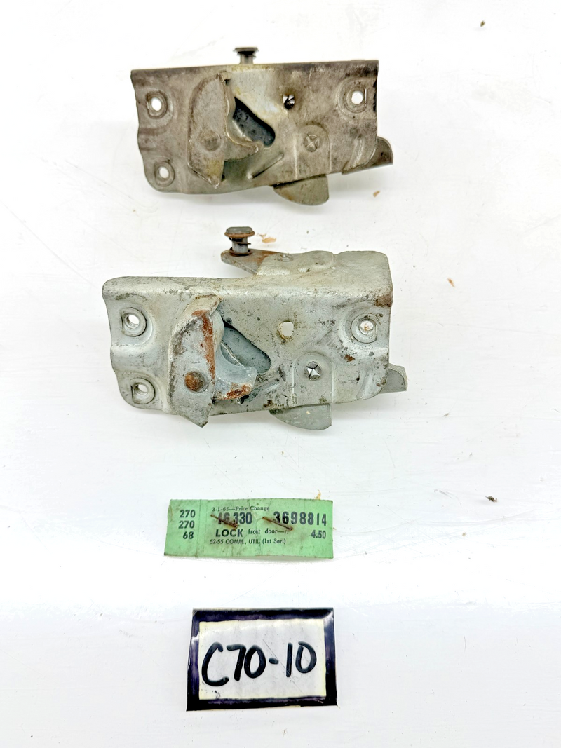 (1)- NOS 1952 1953 1954 1955 Chevrolet Front Door Lock RH GM 3698814 C70-10