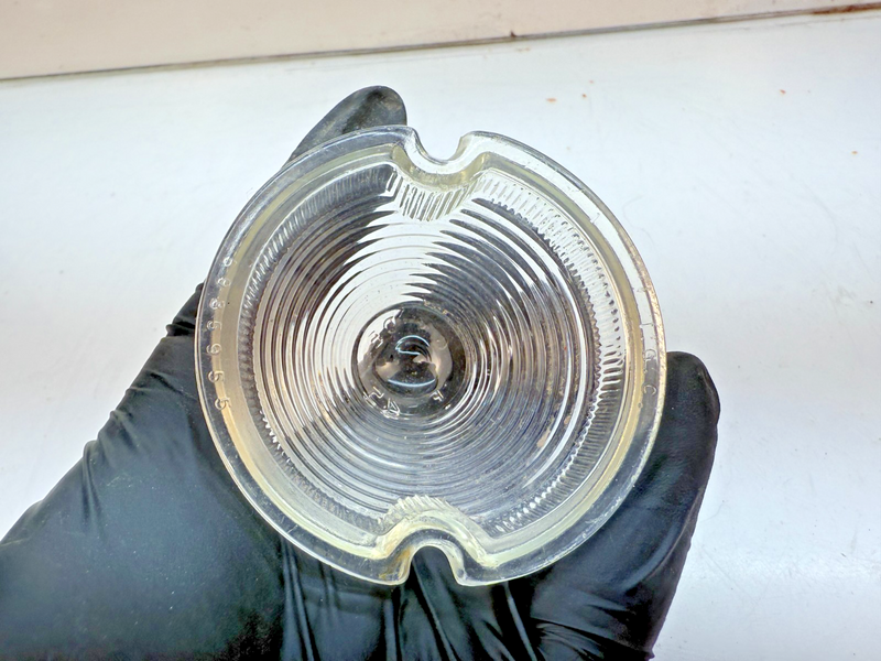 OEM 1946 - 1954 BUICK CADILLAC Guide F-45 CLEAR GLASS PARKING LENS GM B84-23