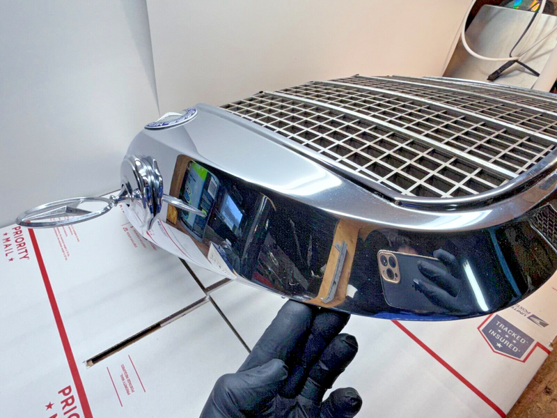 NOS? OEM Mercedes W108 W109 Radiator Shroud Guard Grill Radiator Cowl Emblem P1