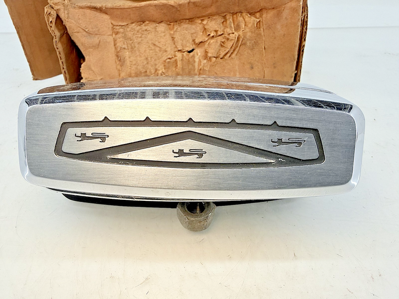 NOS 1969 - 1972 Ford Wagon Tailgate Window Crank Handle C9AB-7144042-A C52-17