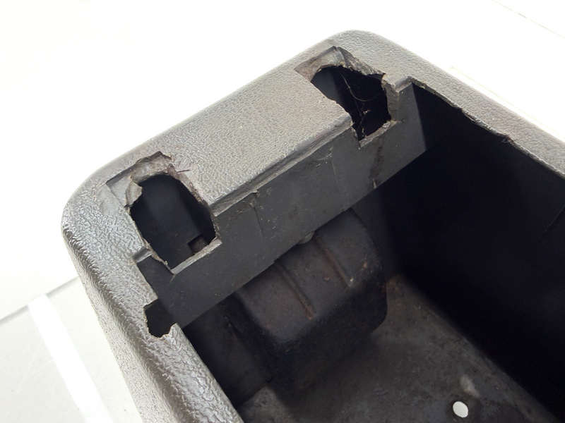 OEM 1979 - 1986 FORD MUSTANG CENTER CONSOLE AND INFORMATION CENTER CLOCK ARMREST