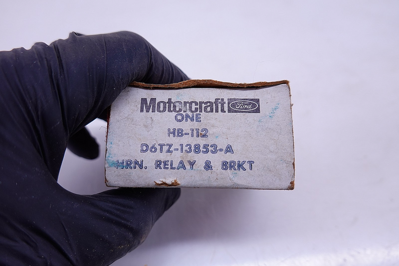 NOS 1973 - 1977 1978 1979 FORD F-150 F-250 Bronco Horn Relay D6TZ-13853-A C54-52