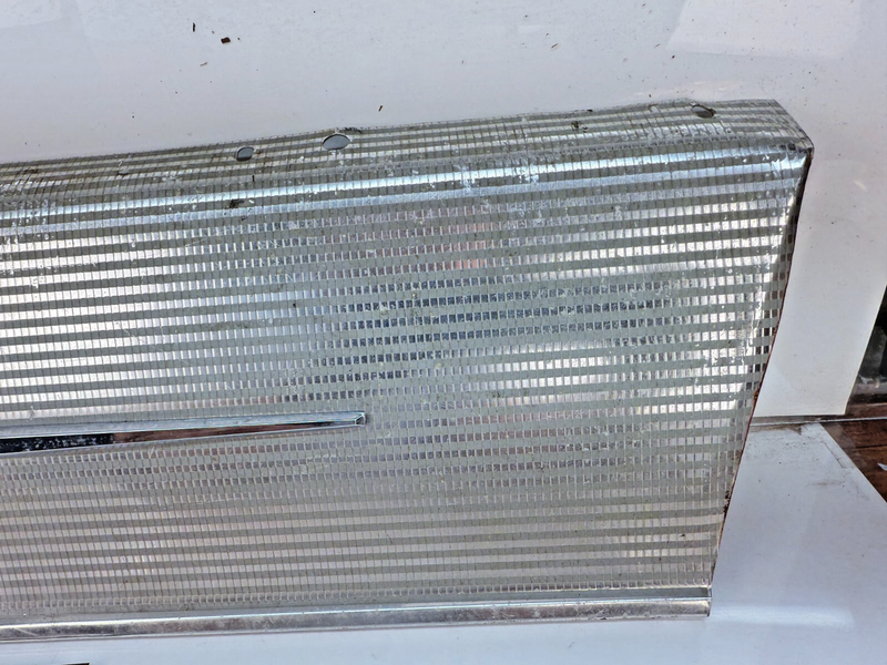 OEM 1962 Chevy Impala Super Sport Lower RIGHT Dash Panel Trim & Emblem B62 61-31