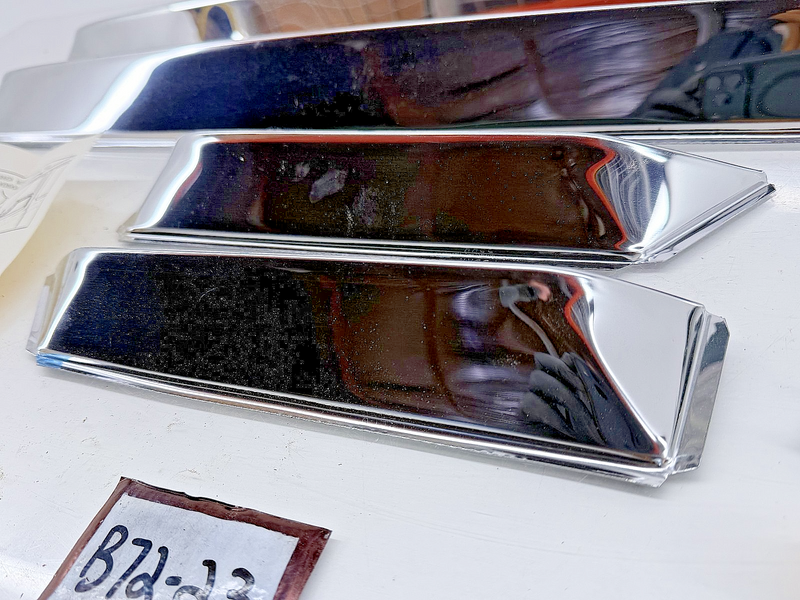 Vintage NOS Ventshades F-35 Stainless Steel Set 1965 Ford Mercury 2DR B72-23