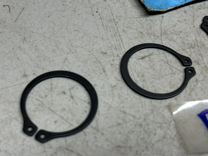 (4) NOS FORD HARDWARE RETAINING CLIP RING 97532-S15 B31-150