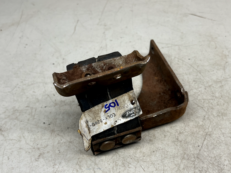 NOS Genuine Ford Exhaust System Hanger Bracket EOLY-5260-A B30-105