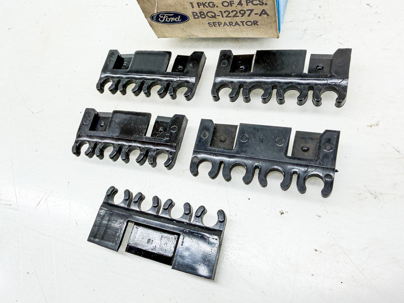 1964 - 1973 Ford Mustang Boss Shelby SPARK PLUG WIRE SEPARATORS B8Q12297A C78-62
