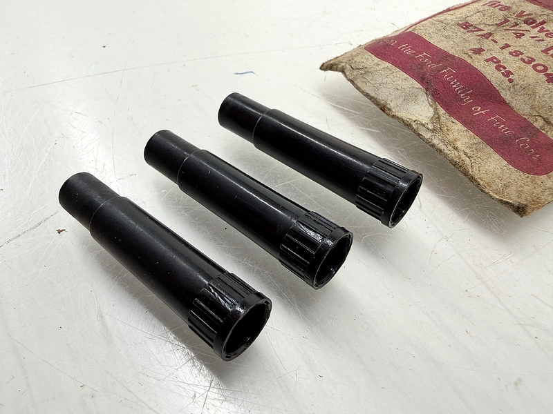 NOS 1957 Ford / Thunderbird Fairlane Tire Valve Extension B7A-18304-B C67-158
