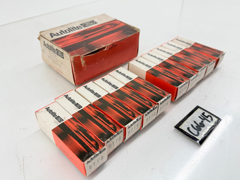 NOS 1957 FORD Thunderbird Spark Plugs FoMoCo Autolite BTF6 B7A-12405-A C66-45