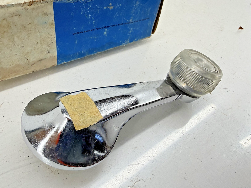 NOS 1972 Ford Mustang Torino LTD Maverick Window Crank Handle D2FZ-6223342-A C62