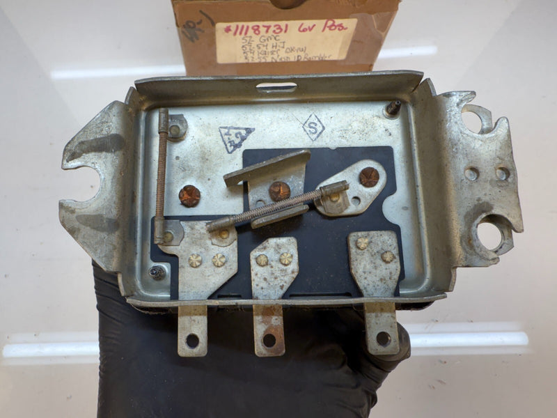 NOS 1952-1955 DELCO GMC KAISER NASH Voltage Regulator 52 53 54 55 1118731 C16-12