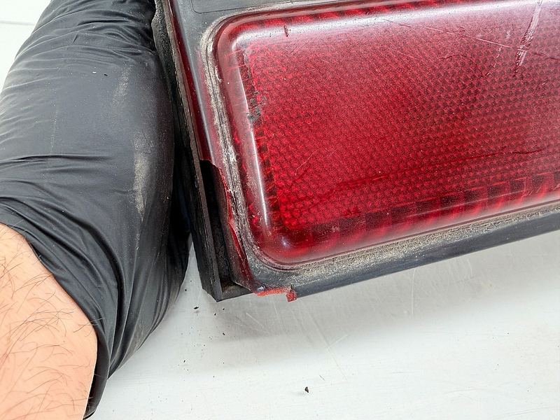 OEM Ford Mustang 1987 - 1993 Fox Body Right Tail Light Lamp E3ZB-13440-AC B81-53