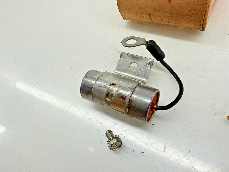 NOS 1963 - 1965 MERCURY 406 427 HP IGNITION RADIO CONDENSER C3TZ-18827-A C61-32