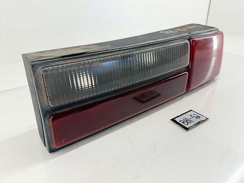 OEM Ford Mustang 1987 - 1993 Fox Body Right Tail Light Lamp E3ZB-13440-AC B81-52