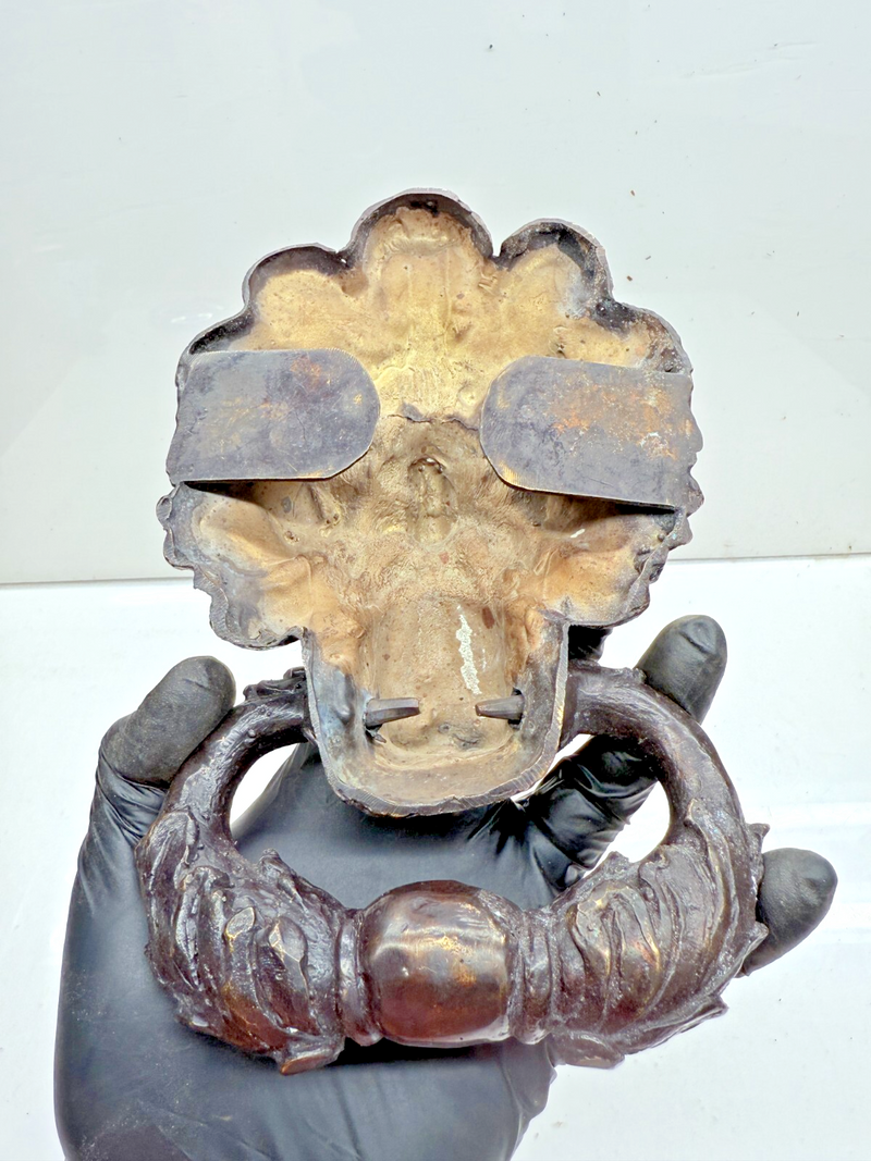 VINTAGE ANTIQUE VICTORIAN LION HEAD ARCHITECTURAL SALVAGED DOOR KNOCKER B68-8