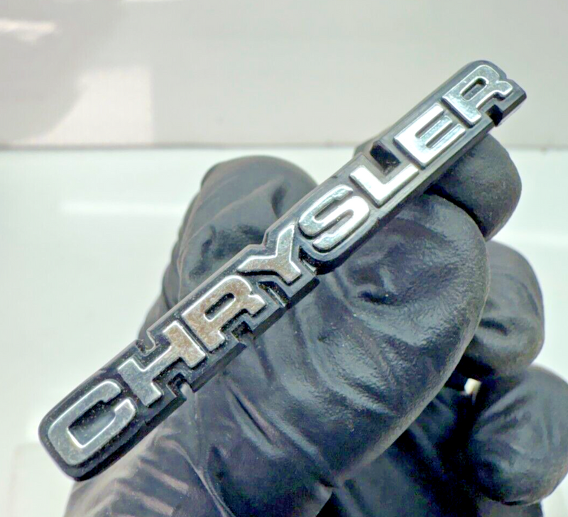 (1) VINTAGE NOS Chrysler 2 3/8" Dash Board Emblem Badge Logo Name B32-152