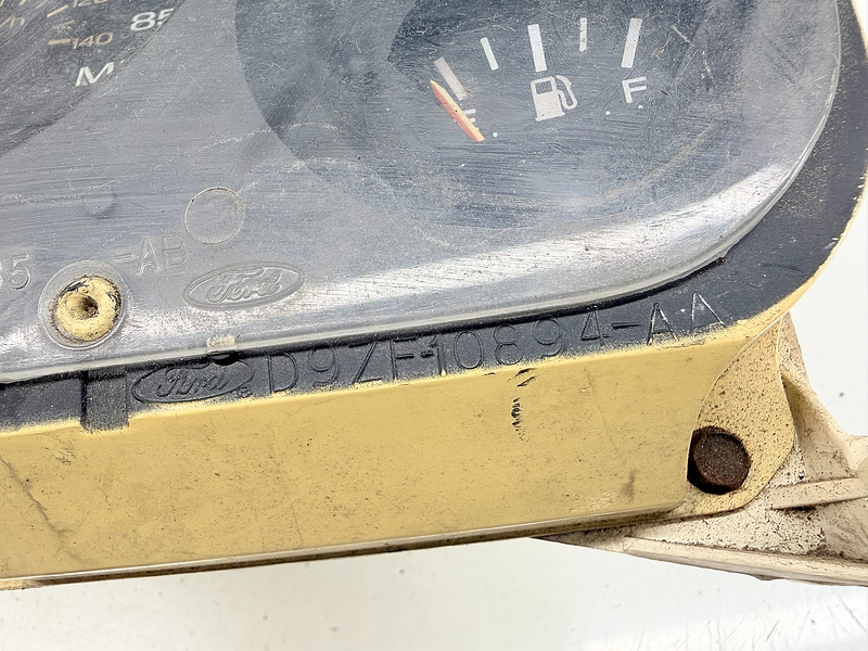 OEM 1979 - 1986 Ford Mustang Instrument Cluster Dash Panel D9ZF-10894-AA C65-18