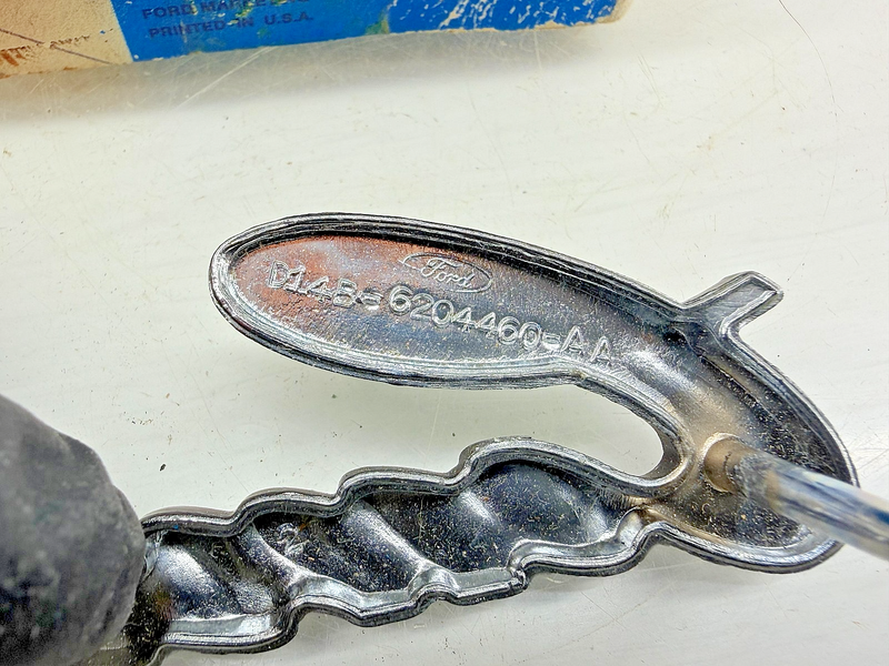 NOS 1971 - 1977 Mercury Comet Dash Chrome Script Emblem D14B-6204460-AA C57-36