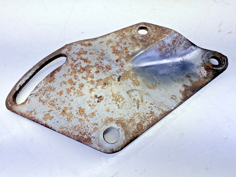 1970 - 1973 Ford Mustang Mercury Boss 302 351C POWER STEERING PUMP BRACKET B45