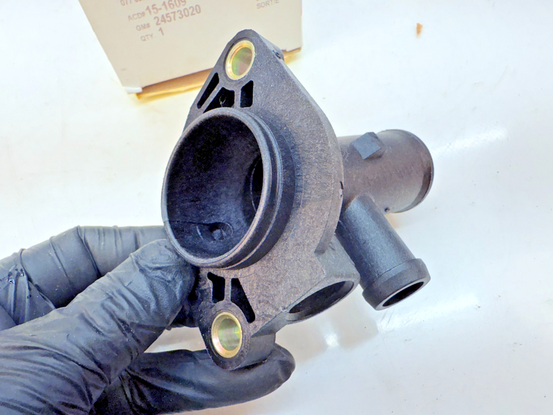 NEW Genuine GM 24573020 Engine Coolant Outlet C29-16