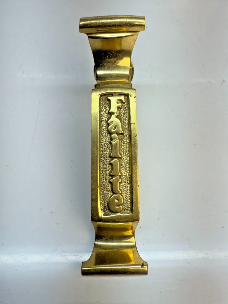 VINTAGE ANTIQUE BRASS Failte Gaelic "WELCOME" KNOCKER 6.5" B68-14