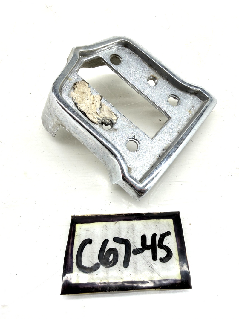OEM 1962 - 1969 MG MIDGET Grille Emblem Mount ARH 1800 C67-45
