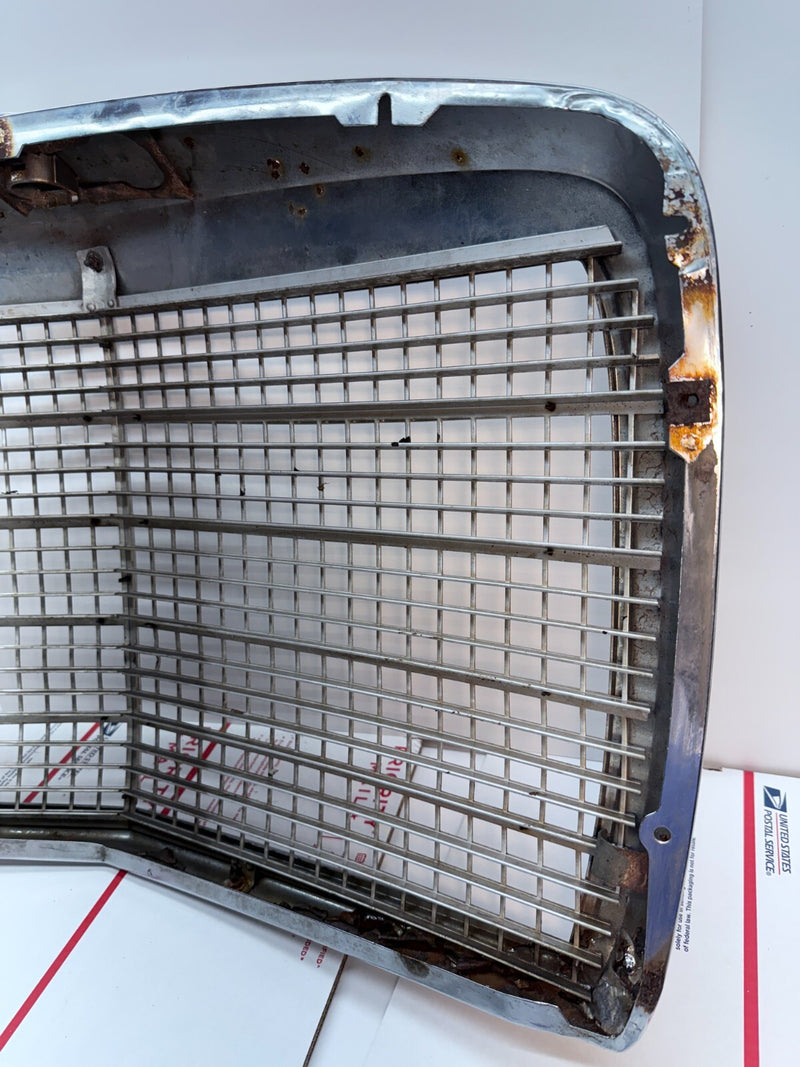 OEM Mercedes W114 W115 68-76 Radiator Shroud Guard Grill Radiator Cowl Emblem P4