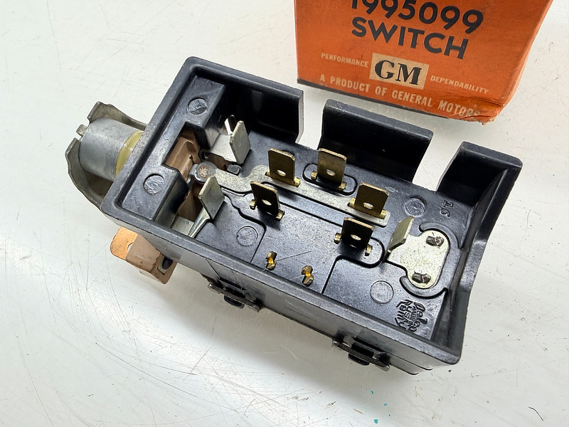 NOS 1958 - 1963 BUICK CORVETTE CHEVROLET HEADLAMP HEADLIGHT SWITCH 1995099 C71