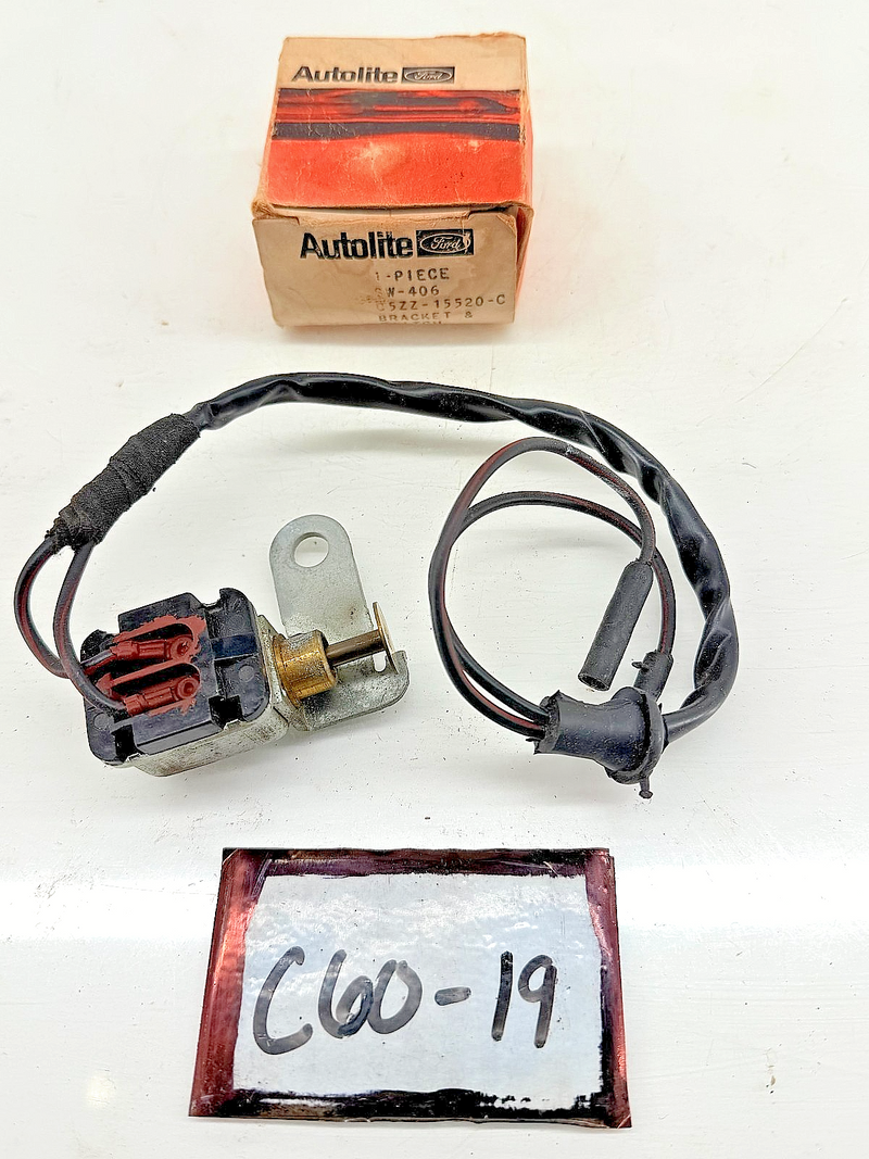 NOS 1964 1965 1966 Mustang Fastback Coupe Vert 3SPEED BACK UP LAMP SWITCH C60-19