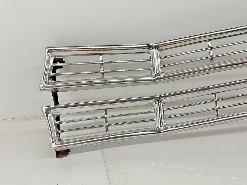 Original 1967 FORD GALAXIE 500 XL LTD GRILLE C7AZ-8200-A 67 U5B-116