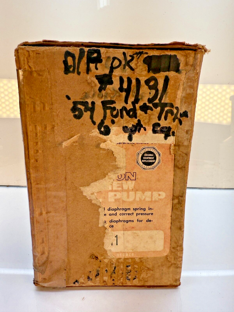 NOS AC 1954 Ford 6 Cylinder CAR & TRUCK Combination Fuel Vacuum Pump 4131 C18-9