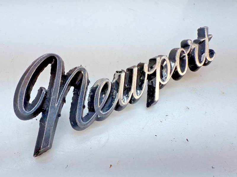 OEM 1966 1967 Chrysler Newport Quarter Panel Emblem Mopar 2605362 E6-115