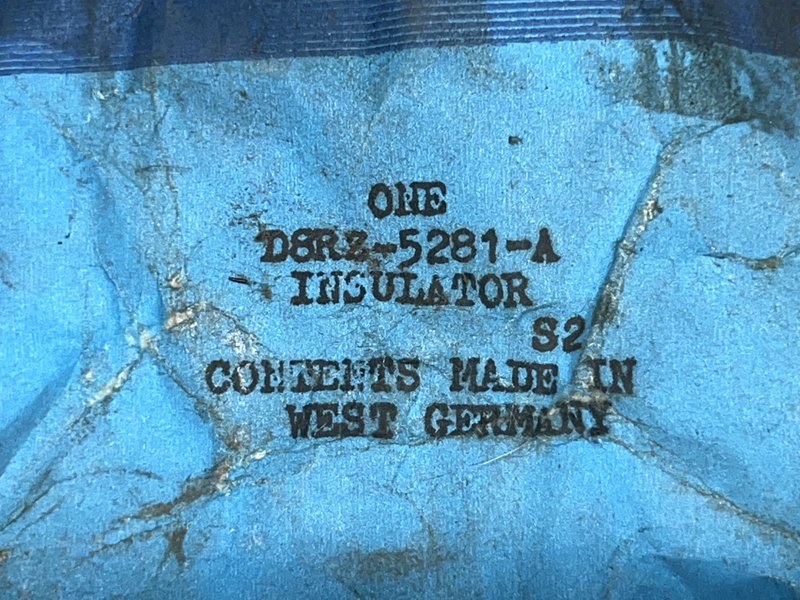 NOS FORD D8RZ-5281-A INSULATOR NEW GENUINE B29-88