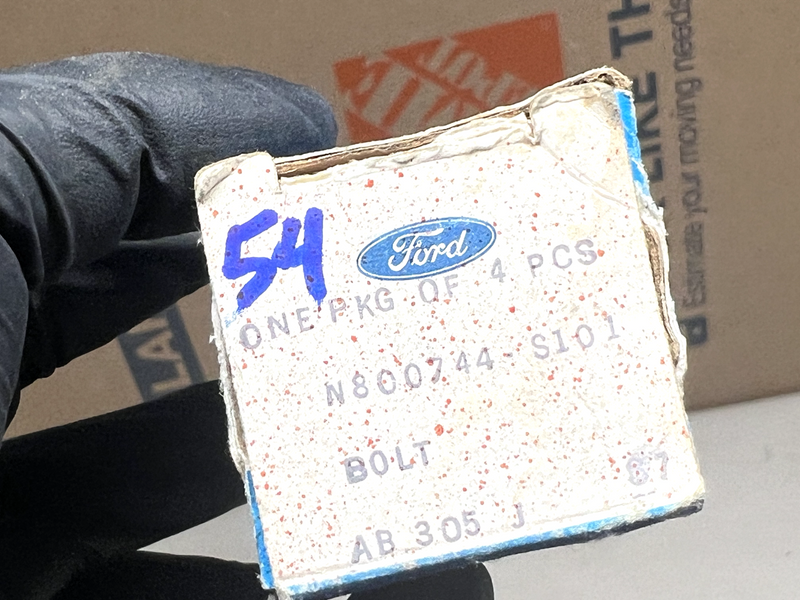 4- NOS FORD BUMPER BOLT SPUN STAINLESS HEAD CAP N800744-S101 M8X1.25X25MM B28-54