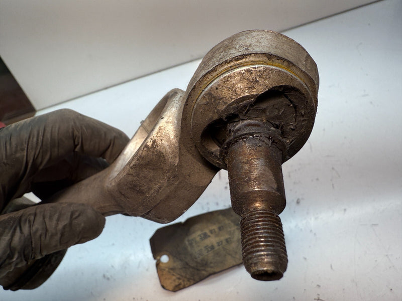 NOS Genuine Mercedes-Benz Front Upper RH Control Arm 1263300707 MBZ 300SD C7-37