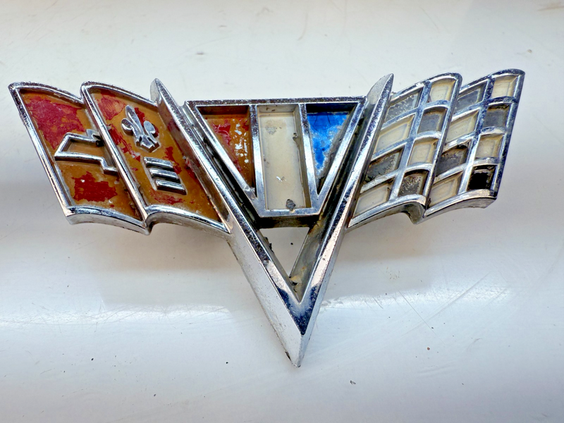 OEM GM Pair 1964 1965 1966 1967 Chevy V Flag Front Fender Emblem 3840318 E6-19