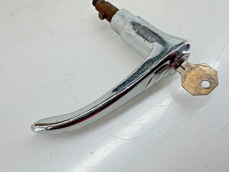 1939 1940 1941 BUICK PONTIAC OLDS REAR TRUNK LID LOCKING HANDLE ROD RAT C34-29