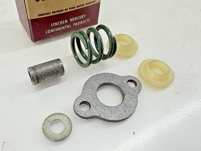 NOS 1953 LINCOLN MERCURY STEERING CENTERING SPRING KIT MHK-3317-B C77-61