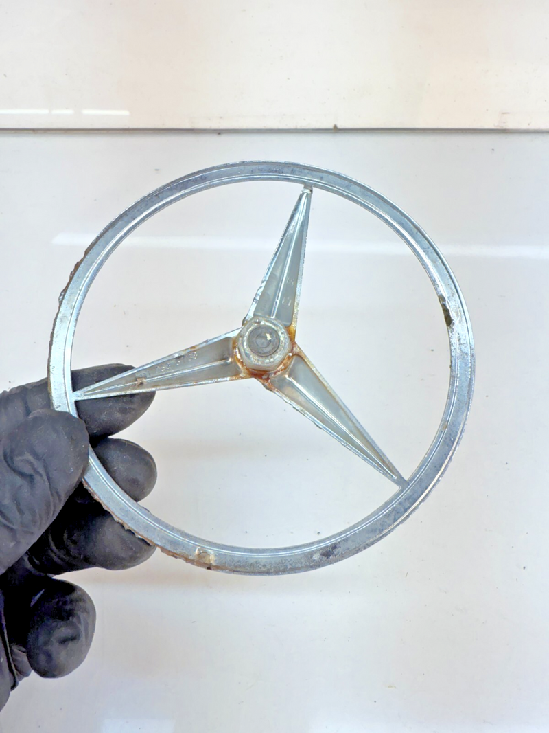 Mercedes W108 W109 W111 W112 Boot Trunk Lid Star Badge Emblem 1117585158 B32-280