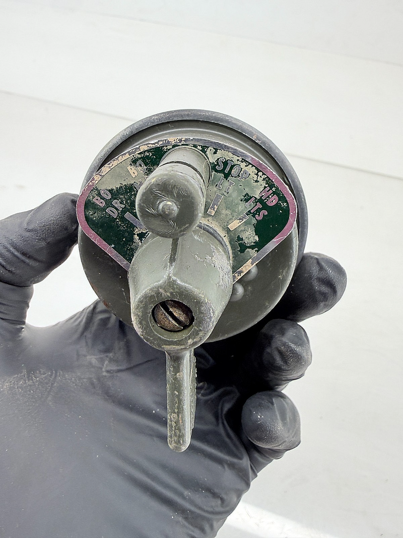 Original Ford GPW Willys MB Headlight Rotary Switch Gabriell Lyon 55325 C46-40