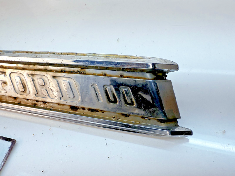 OEM 1968 - 1972 Ford Truck F100 LH Hood Emblems Badge C8TB-16721-A B66-28