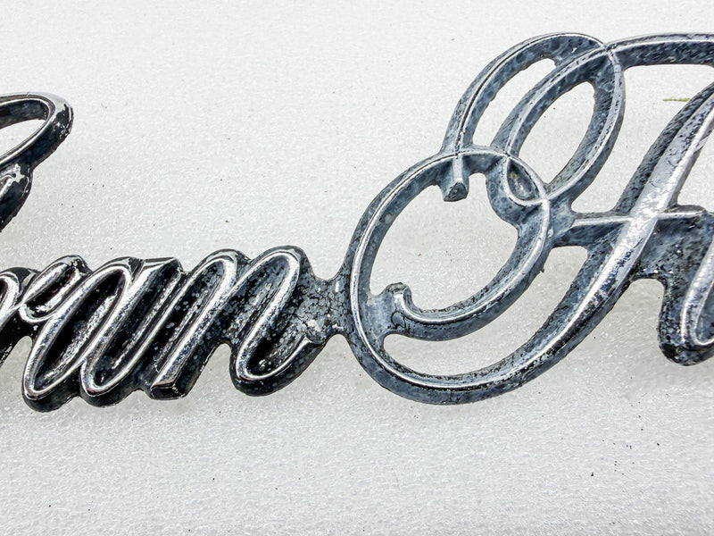 OEM 1975 1976 1977 PLYMOUTH GRAN FURY SCRIPT EMBLEM 3811505 E10-70