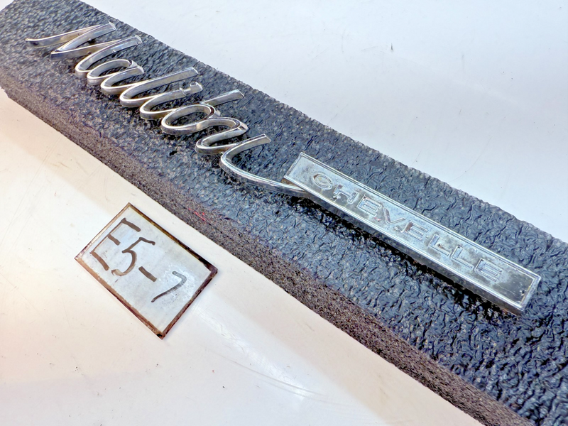 OEM 1964 1965 Chevrolet MALIBU Chevelle Chrome Quarter Panel Emblem 4477686 E5-7