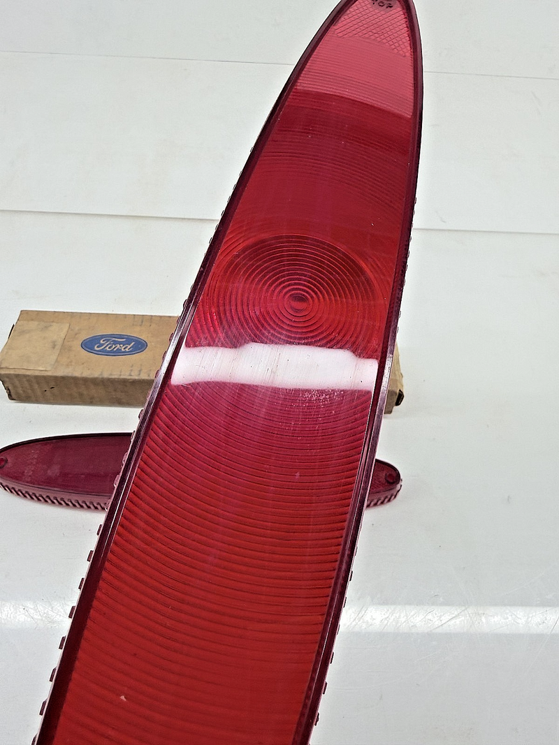 NOS 1960 - 1961 Mercury Comet PAIR of Taillight Lens C1KF-13450C C51-21
