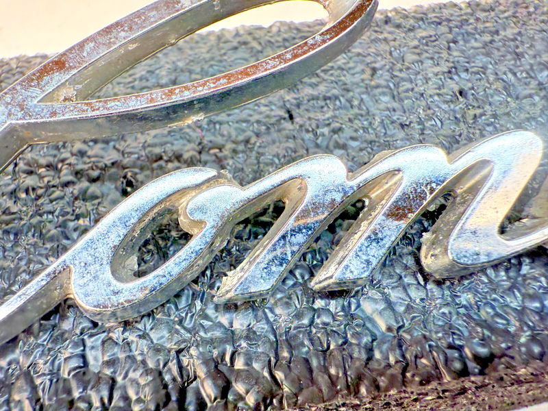 OEM 1971 - 1975 Mercury Comet Emblem Badge D14B-16098-A B32-338