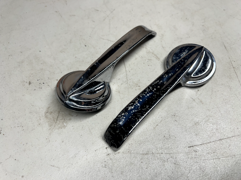 OEM PAIR OF FORD 55-63 THUNDERBIRD FAIRLANE GALAXIE INTERIOR DOOR HANDLE U1C-B8