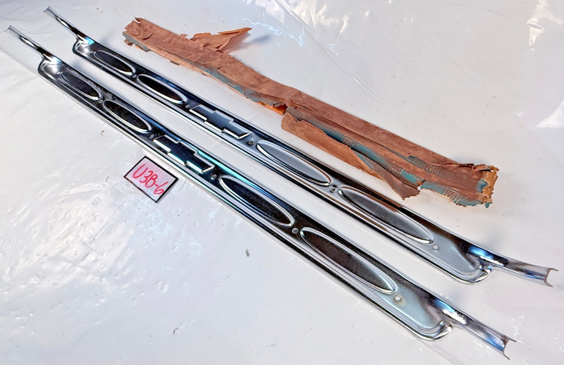 NOS 1960 - 1966 Chevrolet Pickup Ex G10 Pair Front Door Sill Plate 3882418 U3B-6