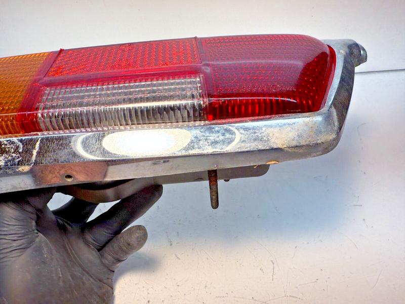 Genuine Mercedes W113 Pagoda 1968-71 Left Tail Light Complete 68 69 70 71 C8-21